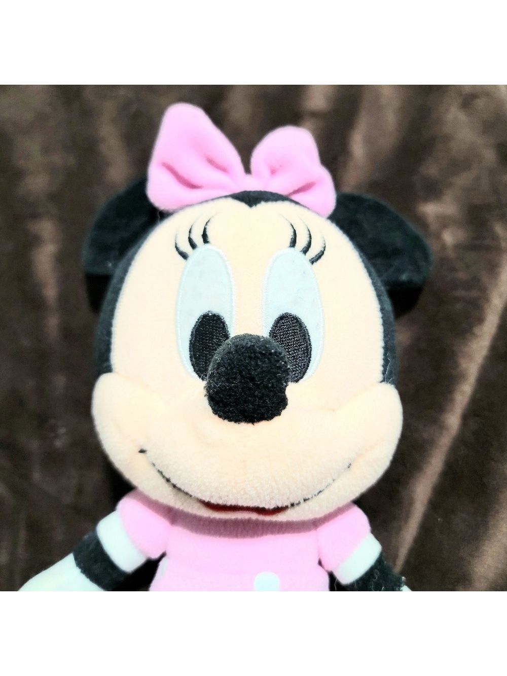 Disney Minnie Mouse Stuffed Toy 9" - Picture 5 of 9